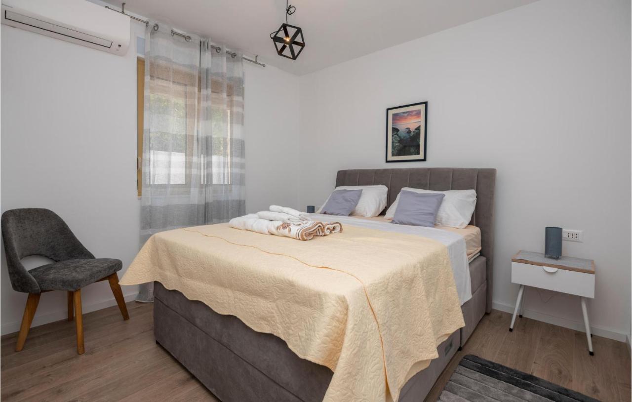 Holiday Home Villetta Belveder Baska Voda Exterior photo