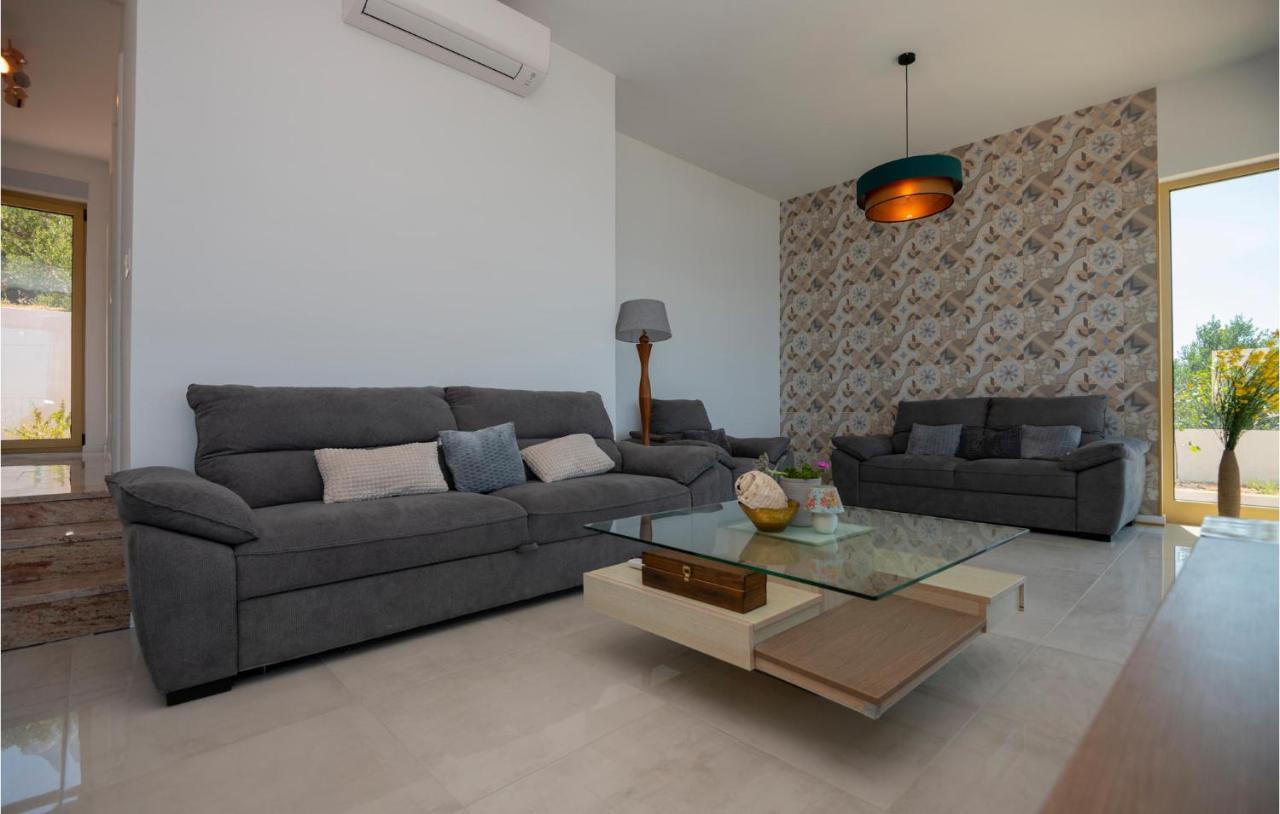 Holiday Home Villetta Belveder Baska Voda Exterior photo